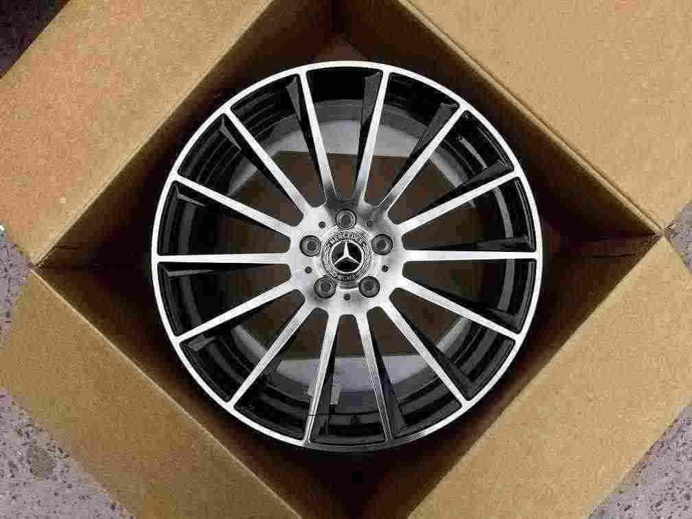 Кованые диски Ju-Tuning 1104 чёрный глянец R19 5x112 на Mercedes C/E/S, GLC, GLE