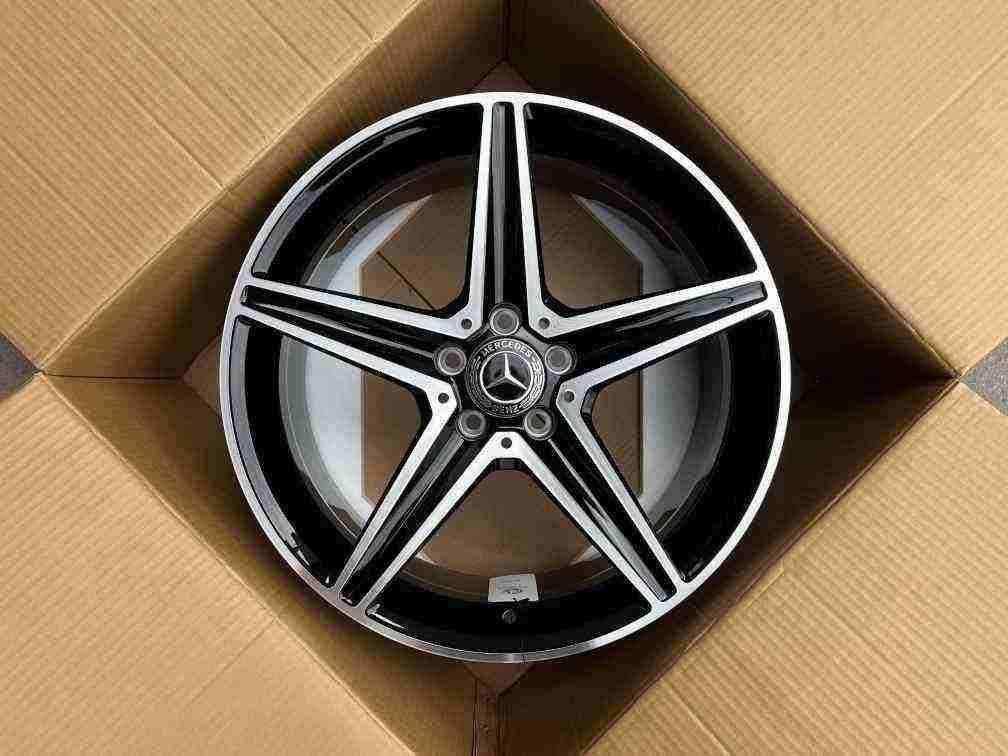 Кованые диски Ju-Tuning 1107 чёрный глянец R18–R19 5x112 на Mercedes C/E/S, GLC, GLE