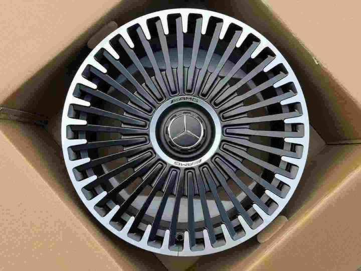Кованые диски Ju-Tuning 1127 чёрный мат R19–R20 5x112 на Mercedes C/E/S, GLC, GLE