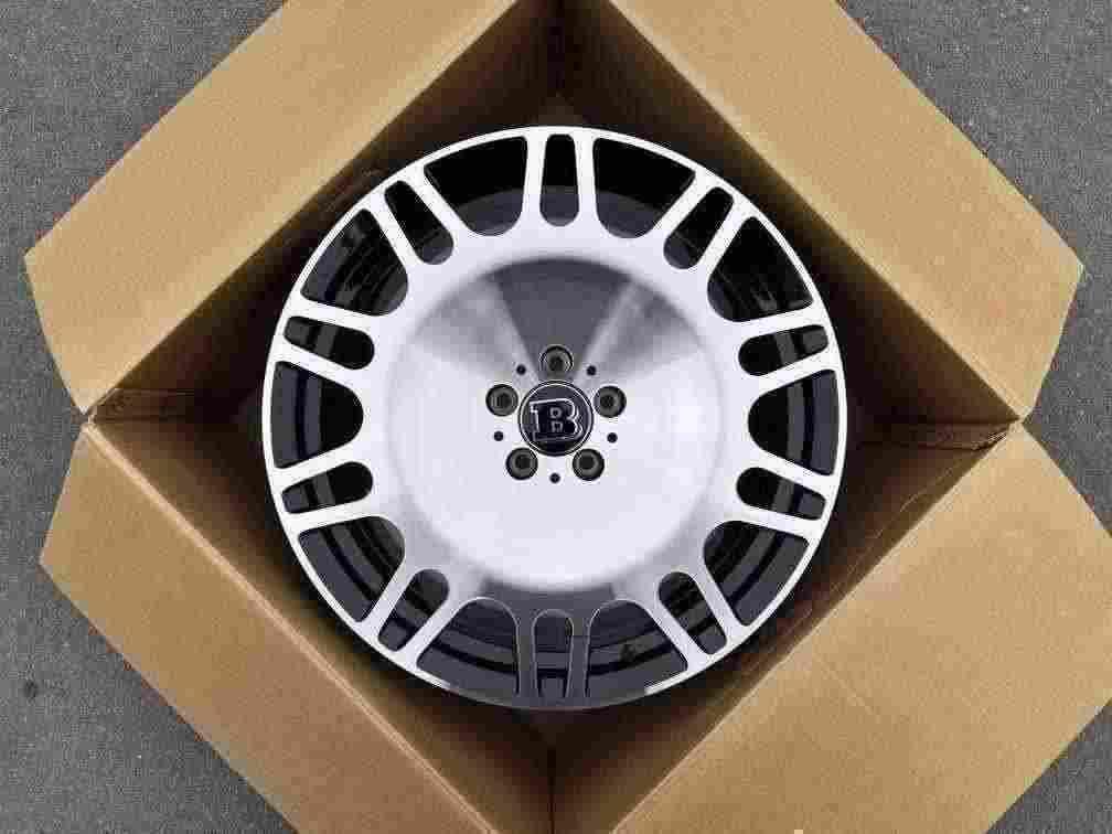 Кованые диски Ju-Tuning 1132 чёрный глянец R19–R20 5x112 на Mercedes C/E/S, GLC, GLE