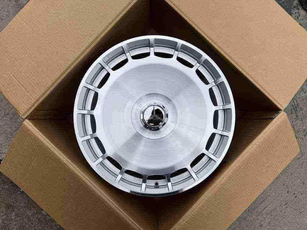 Кованые диски Ju-Tuning 1133 серебристый металлик R19–R20 5x112 на Mercedes C/E/S, GLC, GLE