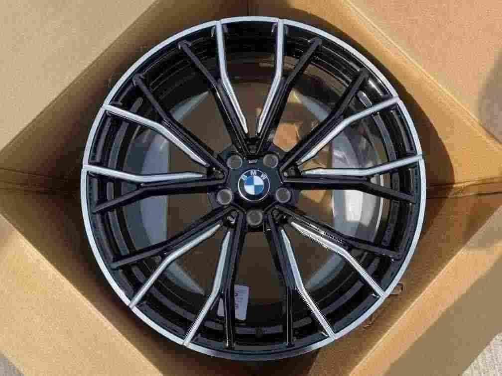 Кованые диски Ju-Tuning 1209 чёрный глянец R18–R20 5x112 / 5x120 на BMW G-серии, X3-X7