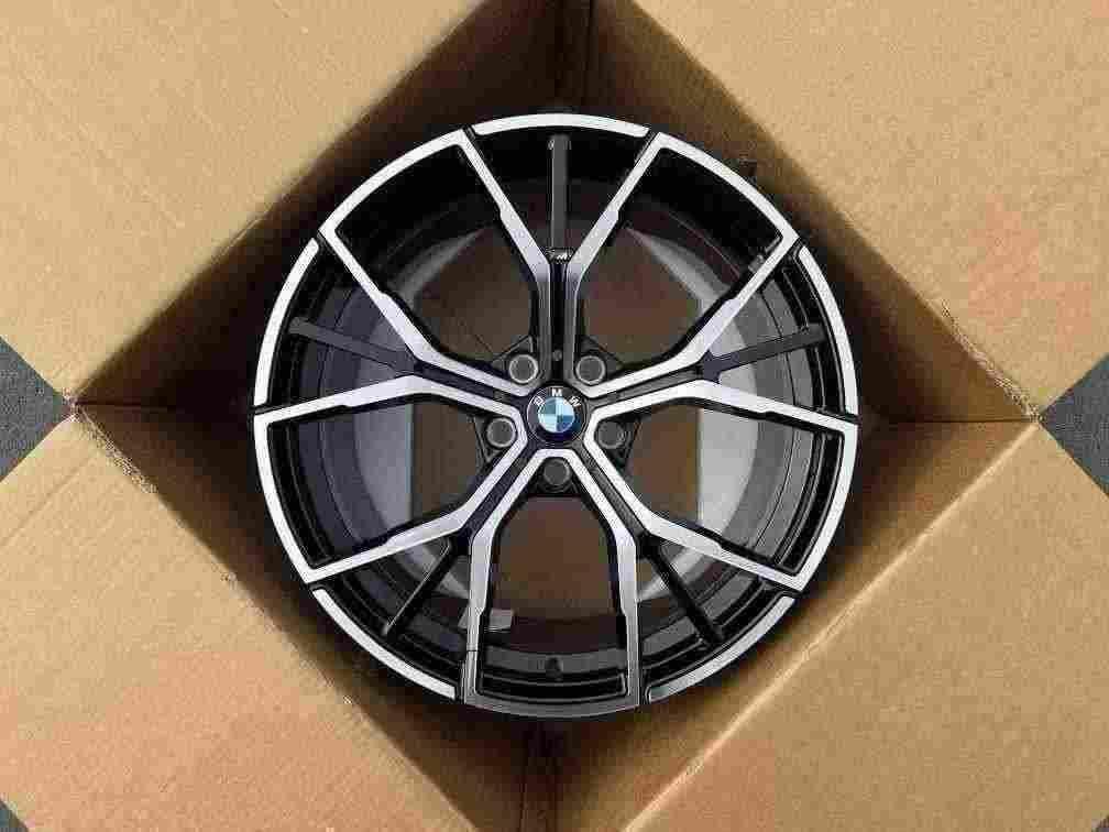 Кованые диски Ju-Tuning 1231 чёрный глянец R18–R20 5x112 / 5x120 на BMW G-серии, X3-X7