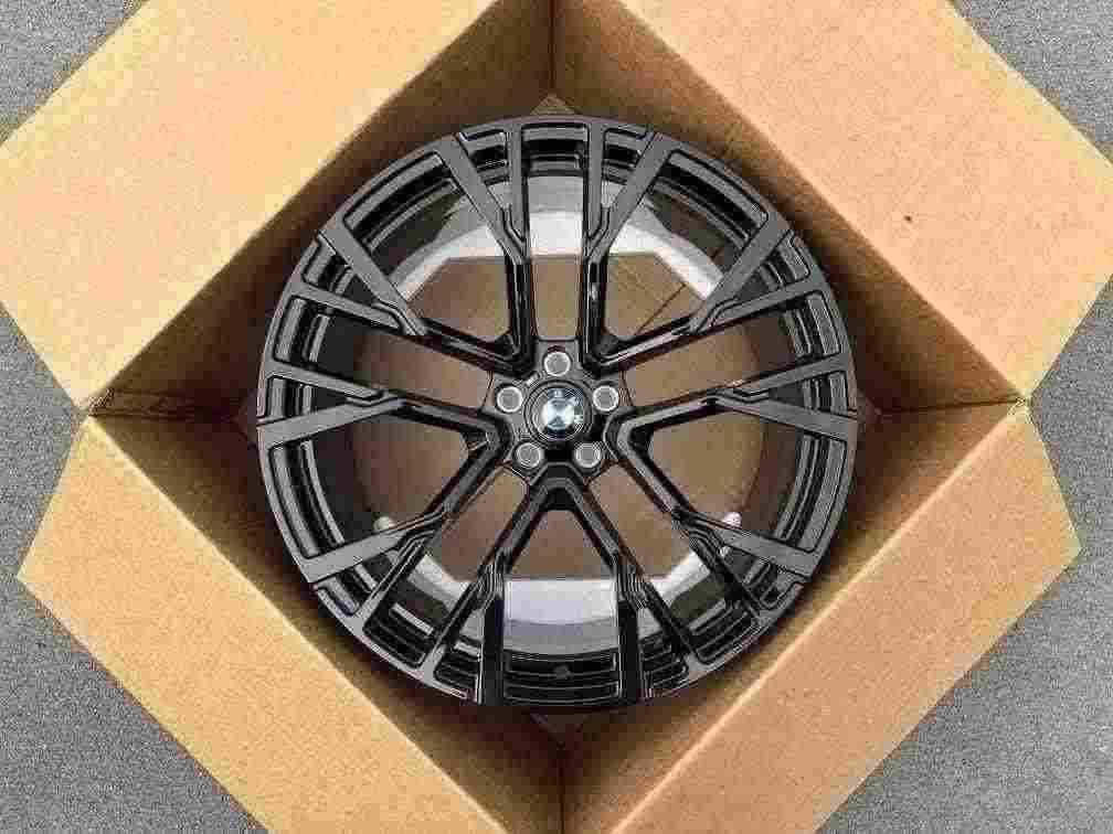 Кованые диски Ju-Tuning 1234 чёрный глянец R20–R22 5x112 / 5x120 на BMW G-серии, X3-X7 — фото 2