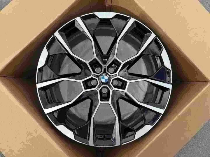 Кованые диски Ju-Tuning 1249 чёрный R21–R22 5x112 на BMW G-серии, X3-X7