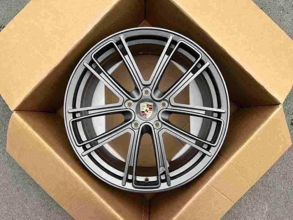 Кованые диски Ju-Tuning 1505 матовый графит porsche gunmetal R20–R21 5x130 на Porsche Cayenne, Panamera