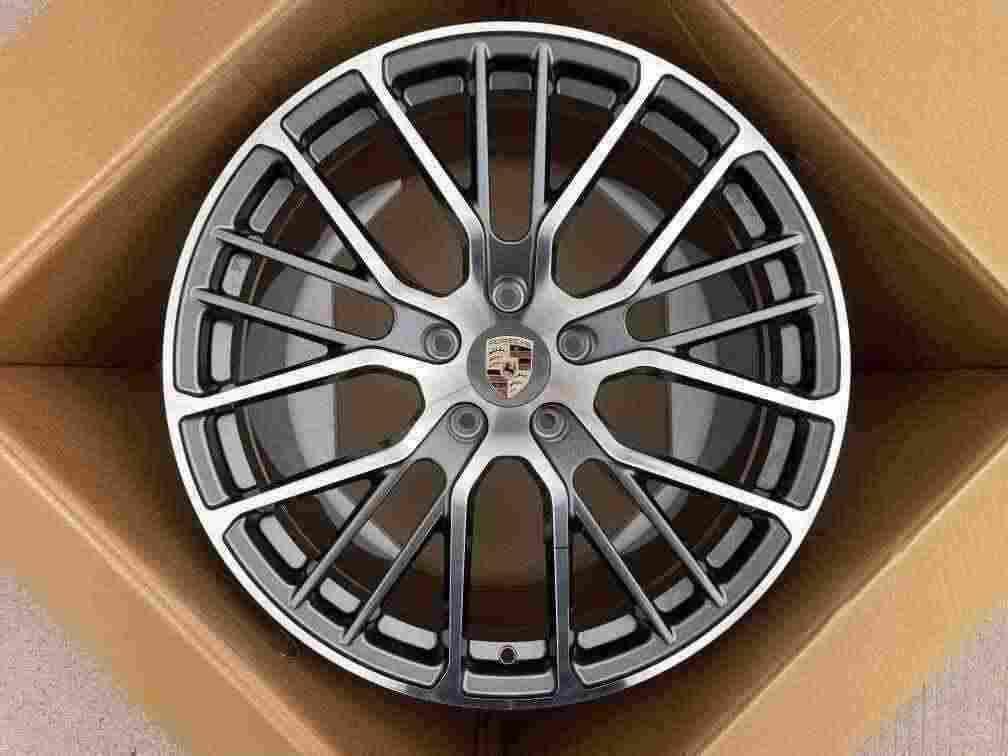 Кованые диски Ju-Tuning 1512 графит porsche gunmetal R20–R21 5x130 на Porsche Cayenne, Panamera