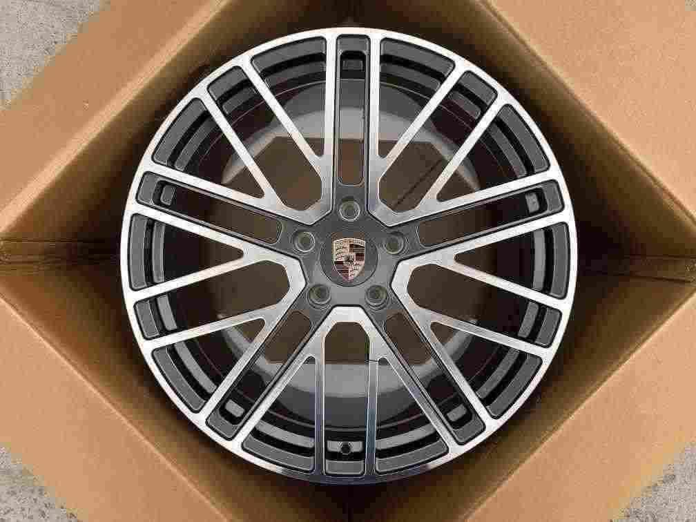Кованые диски Ju-Tuning 1513 графит porsche gunmetal R20–R21 5x130 на Porsche Cayenne, Panamera