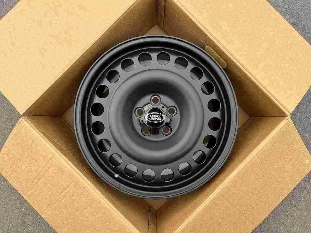 Кованые диски Ju-Tuning 1606 чёрный шагрень R20 5x120 на Range Rover, Defender