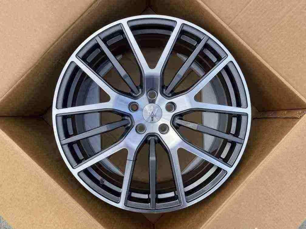 Кованые диски Ju-Tuning 1705 графит mercedes gunmetal R19–R21 5x114.3 на Maserati