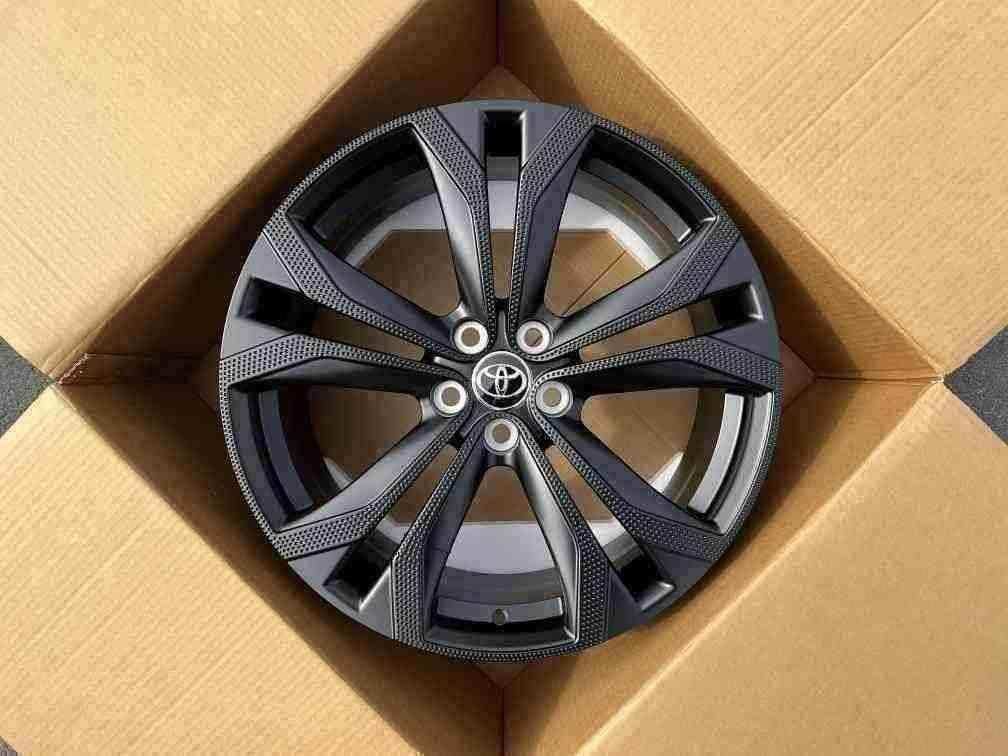 Кованые диски Ju-Tuning 1906 полуматовый чёрный R18–R20 5x114.3 на Camry, RAV4, Lexus