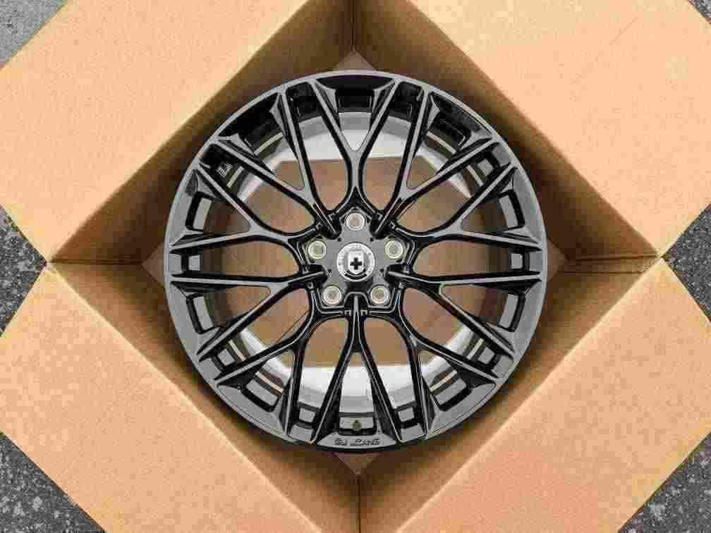 Кованые диски Ju-Tuning 1910 чёрный глянец R20–R22 5x120
