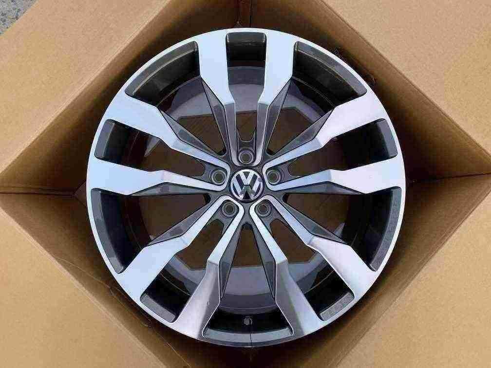 Кованые диски Ju-Tuning 1920 чёрный глянец R20–R21 5x112 / 5x130 на VW Passat, Tiguan, Touareg — фото 2