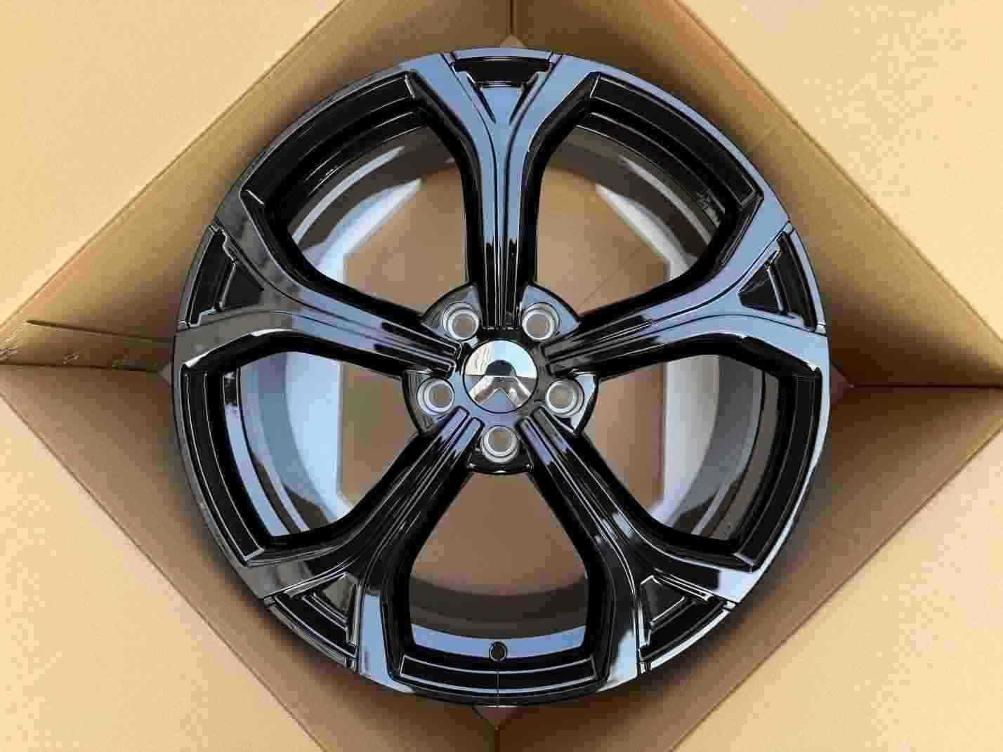 Кованые диски Ju-Tuning 1927 чёрный глянец R19–R20 5x120 на Tesla S/X, NIO, Hongqi