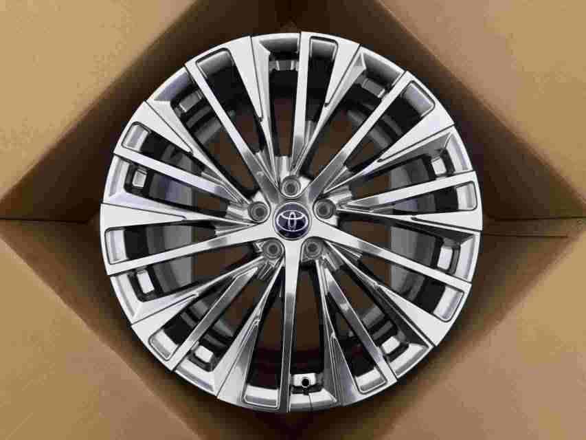 Кованые диски Ju-Tuning 1929 серебристый sky silver R19–R21 5x114.3 на Camry, RAV4, Lexus