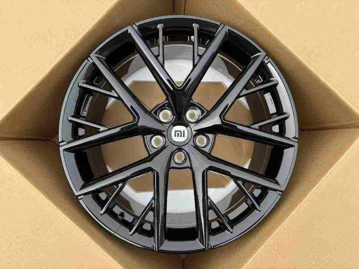 Кованые диски Ju-Tuning 1972 чёрный глянец R19–R21 5x114.3 на Tesla 3/Y, BYD, Zeekr