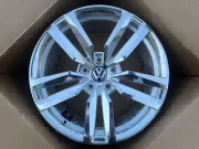 Кованые диски Ju-Tuning 1977 полировка R20 5x112 / 5x130 на VW Passat, Tiguan, Touareg