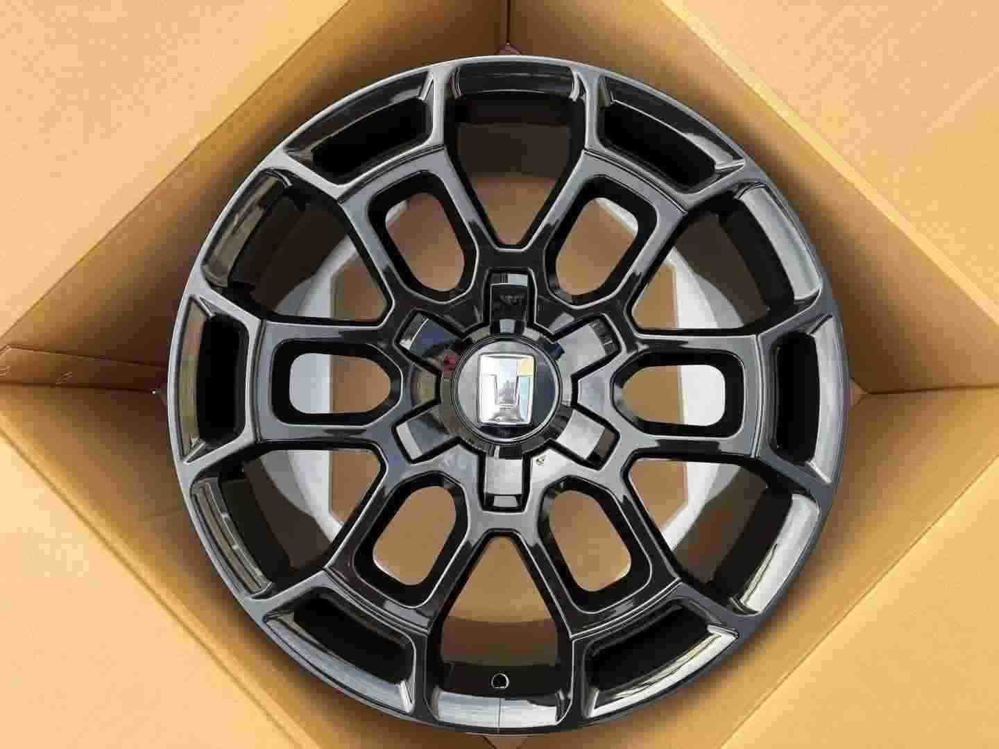 Кованые диски Ju-Tuning 1982 чёрный глянец R20–R22 6x139.7 на внедорожники и пикапы