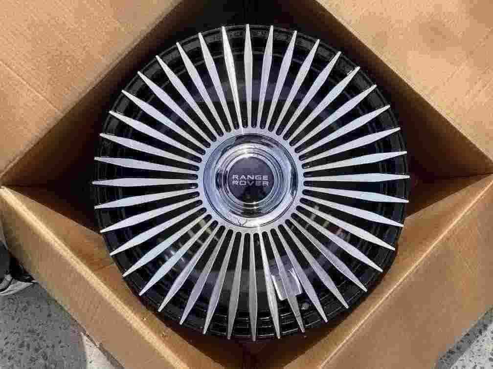 Кованые диски Ju-Tuning 2102b чёрный глянец R21–R22 5x120
