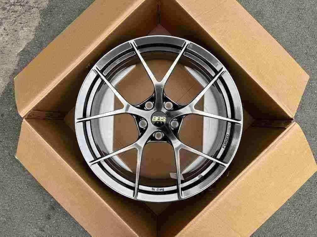 Кованые диски Ju-Tuning 2163 чёрный мат R18–R20 5x112 / 5x120 / 5x114.3 / 5x108 / 5x115 — фото 2