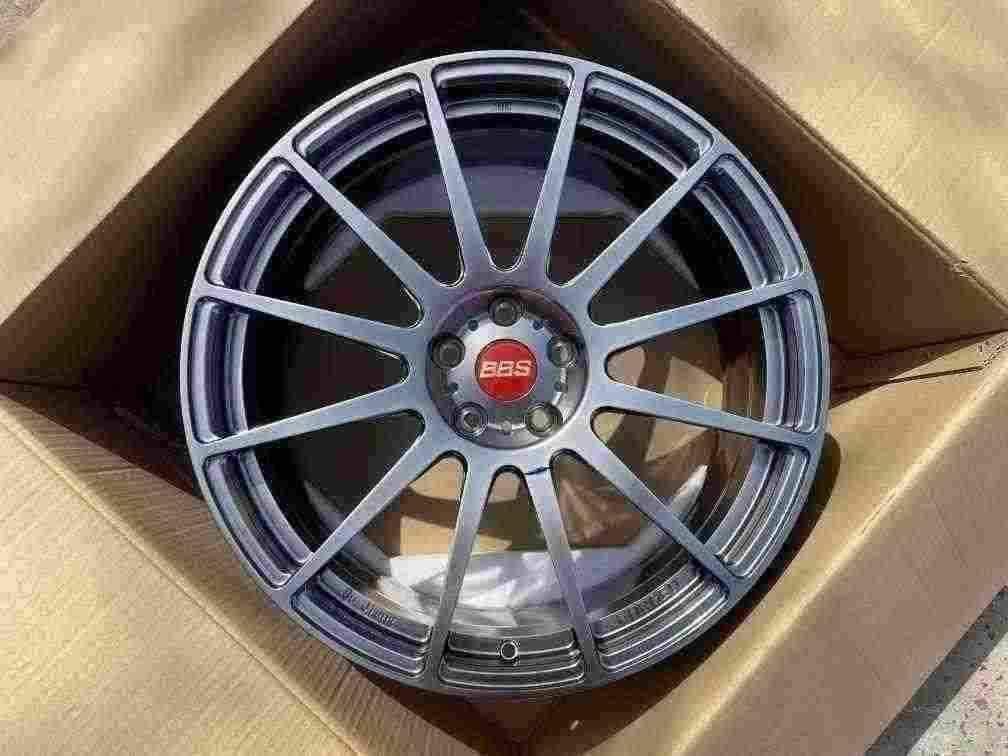 Кованые диски Ju-Tuning 2164 чёрный глянец повышенного блеска R18–R20 5x112 / 5x120 / 5x114.3 / 5x108 / 5x115