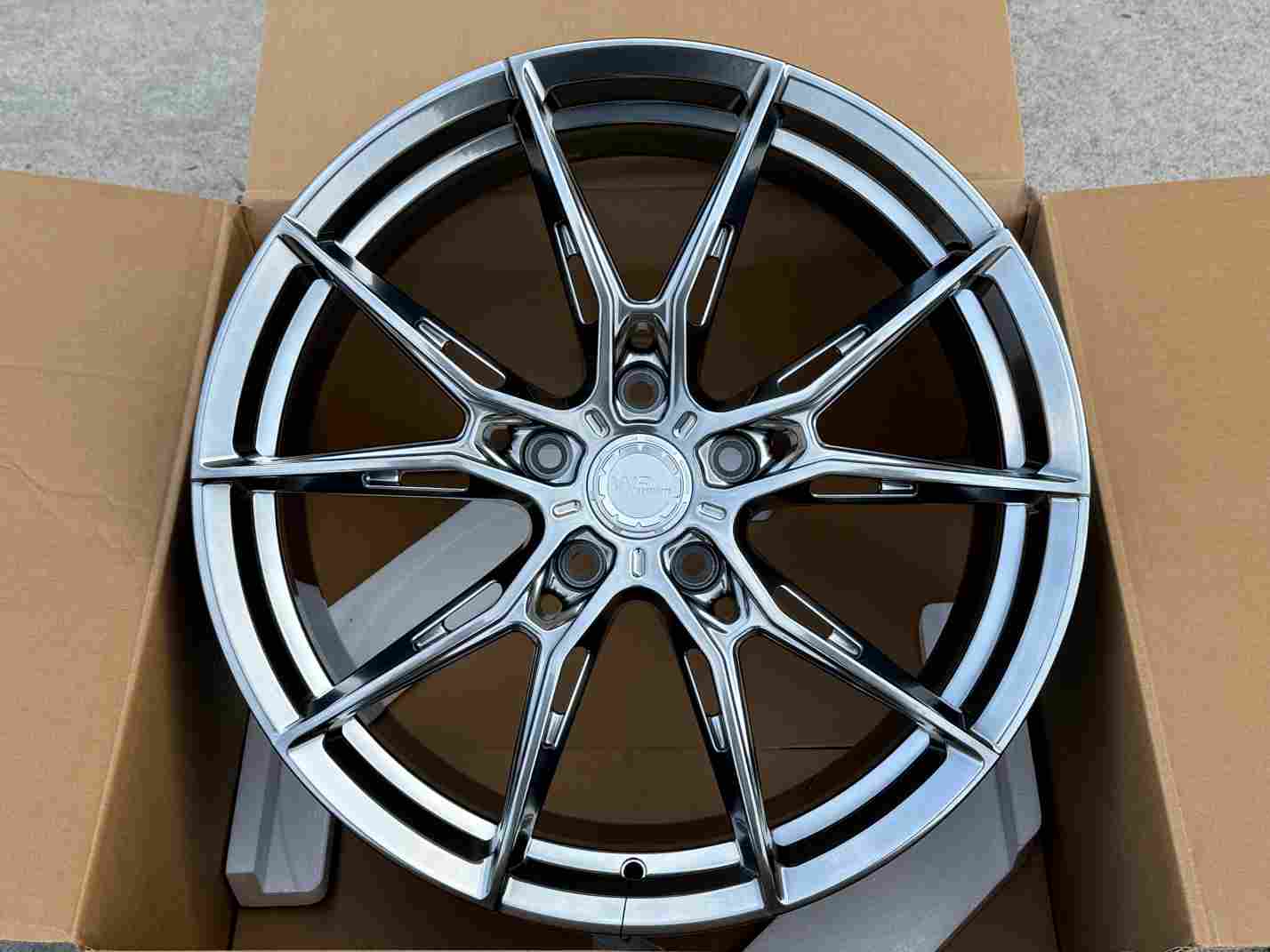 Кованые диски Ju-Tuning 2174 серебристый sky silver R18–R20 5x112 / 5x114.3 / 5x108 / 5x120
