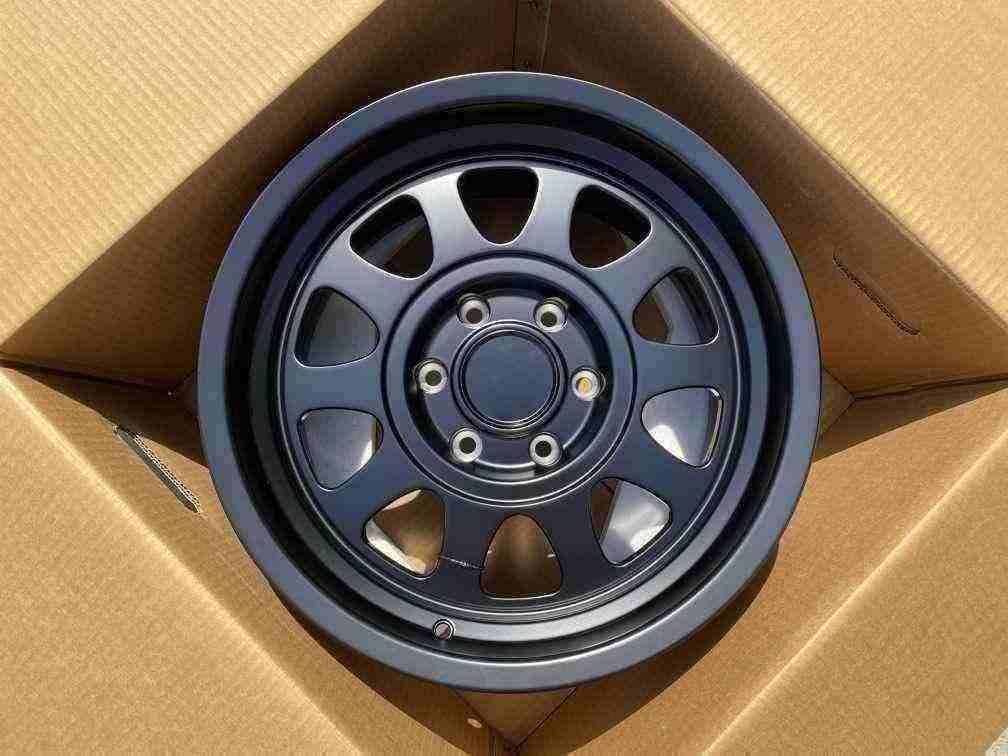 Кованые диски Ju-Tuning 2202 чёрный мат R17 6x139.7 / 5x127 / 6x135 на внедорожники и пикапы