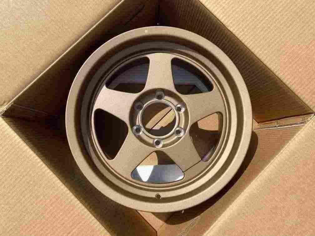 Кованые диски Ju-Tuning 2203 матовая бронза R17 6x139.7 / 5x127 / 6x135 на внедорожники и пикапы