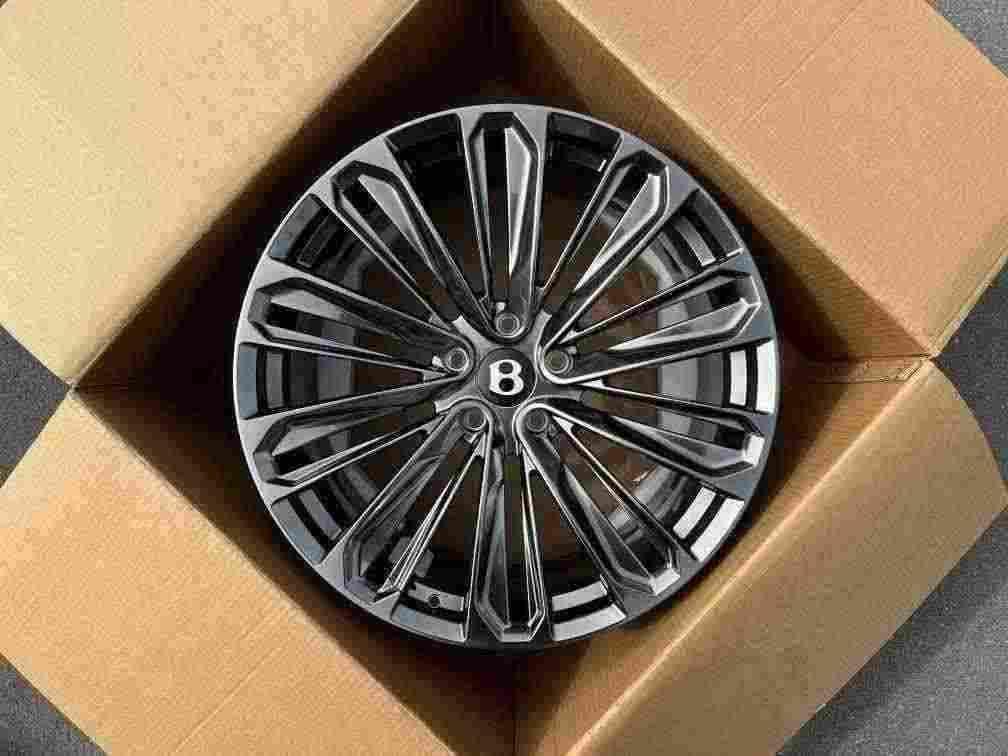 Кованые диски Ju-Tuning 2801 чёрный глянец повышенного блеска R21–R22 5x130 на Bentley, Rolls-Royce