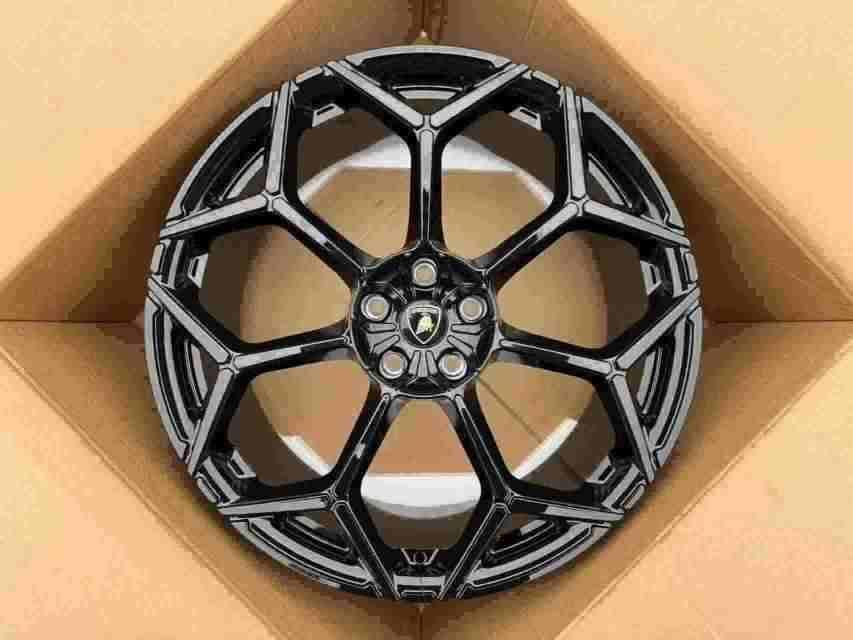 Кованые диски Ju-Tuning 2822 чёрный глянец R23 5x130 на Bentley, Rolls-Royce — фото 2