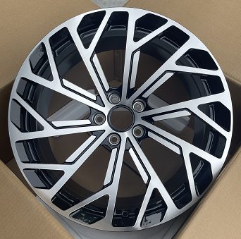 Кованые диски Ju-Tuning HJ0034 чёрный глянец R18–R21 5x112 на Audi A4-A8/Q7, VW