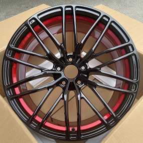Кованые диски Ju-Tuning HJ0053 чёрный глянец R18–R21 5x112 на Audi A4-A8/Q7, VW — фото 2