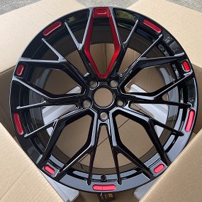 Кованые диски Ju-Tuning HJ0169 чёрный глянец R19 5x112 на Audi A4-A8/Q7, VW