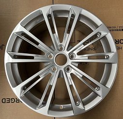 Кованые диски Ju-Tuning HJ0293 чёрный глянец R19–R21 5x112 на Audi A4-A8/Q7, VW — фото 2