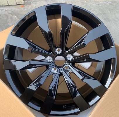 Кованые диски Ju-Tuning HJ0305 чёрный глянец R20–R21 5x112 / 5x130 на Audi A4-A8/Q7, VW