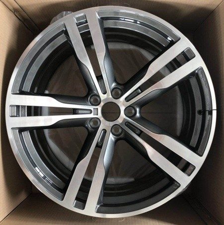 Кованые диски Ju-Tuning HJ0121 чёрный глянец R19–R20 5x120 / 5x112 на BMW 3/5/7, X5/X6