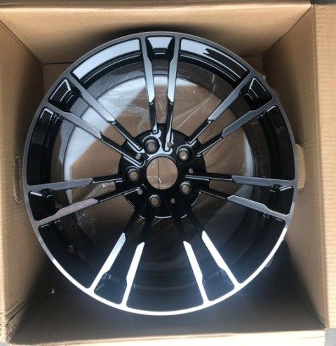 Кованые диски Ju-Tuning HJ0128 чёрный глянец R18–R19 5x120 / 5x112 на BMW 3/5/7, X5/X6