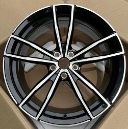 Кованые диски Ju-Tuning HJ0191 чёрный глянец R18–R19 5x112 на BMW G-серии, X3-X7