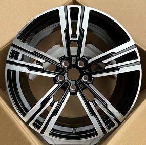 Кованые диски Ju-Tuning HJ0203 чёрный глянец R19–R21 5x112 на BMW G-серии, X3-X7