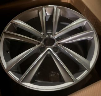 Кованые диски Ju-Tuning YC1152 серебристый R19 5x120 на BMW 3/5/7, X5/X6
