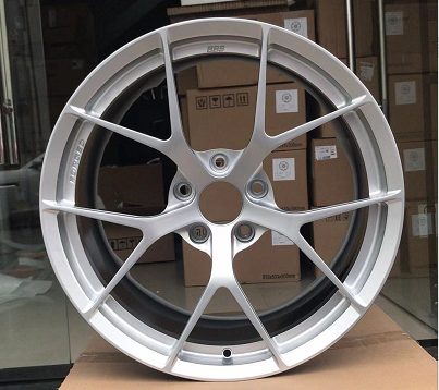 Кованые диски Ju-Tuning LW060 яркое серебро R19 5x120 на BMW 3/5/7, X5/X6