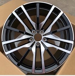 Кованые диски Ju-Tuning HJ0058 чёрный глянец R19–R22 5x120 / 5x112 на BMW 3/5/7, X5/X6