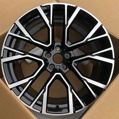 Кованые диски Ju-Tuning HJ0182 чёрный глянец R20–R22 5x112 / 5x120 на BMW 3/5/7, X5/X6