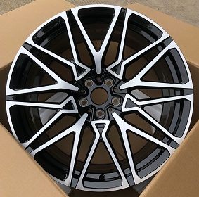 Кованые диски Ju-Tuning HJ0183 чёрный глянец R19–R22 5x112 / 5x120 на BMW 3/5/7, X5/X6