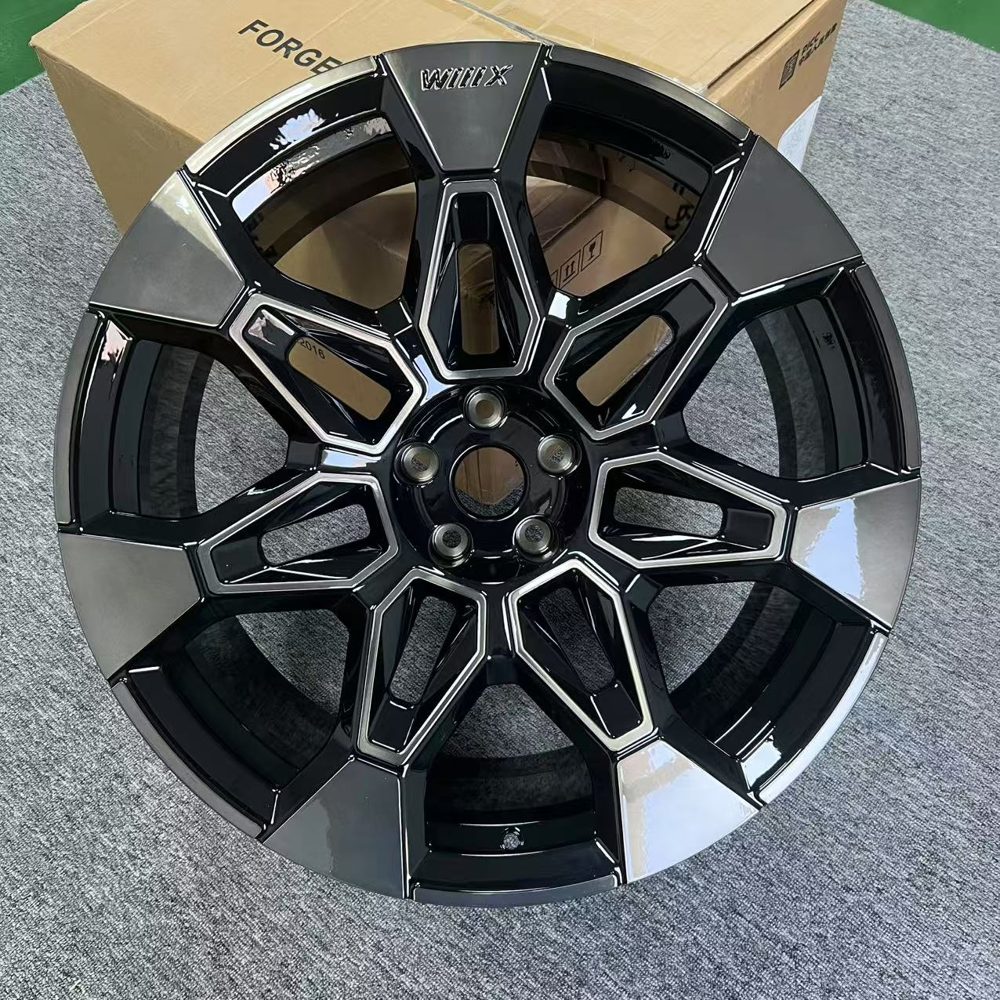 Кованые диски Ju-Tuning CO8085 чёрный глянец R22 5x112 на BMW G-серии, X3-X7