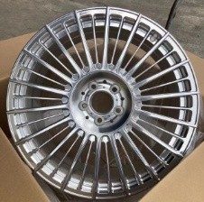 Кованые диски Ju-Tuning HJ0361 зеркальная полировка R19–R20 5x112 на Mercedes C/E/S, GLC, GLE