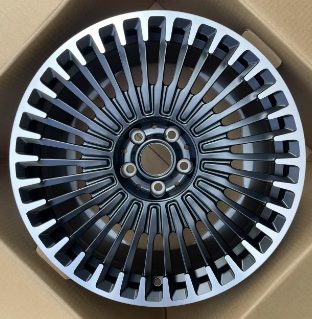 Кованые диски Ju-Tuning HJ0483 чёрный мат R19–R22 5x112 на Mercedes C/E/S, GLC, GLE