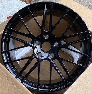 Кованые диски Ju-Tuning HJ0046 графит gunmetal R20–R21 5x112 / 5x130 на Porsche Cayenne, Panamera