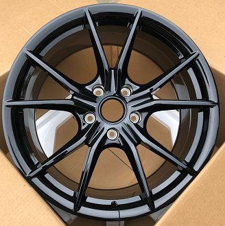 Кованые диски Ju-Tuning HJ0123 чёрный глянец R20 5x130 на Porsche Cayenne, Panamera