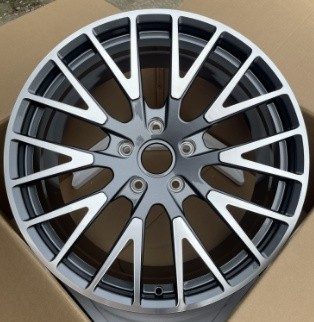 Кованые диски Ju-Tuning HJ0420 графит gunmetal R20–R21 5x130 на Porsche Cayenne, Panamera